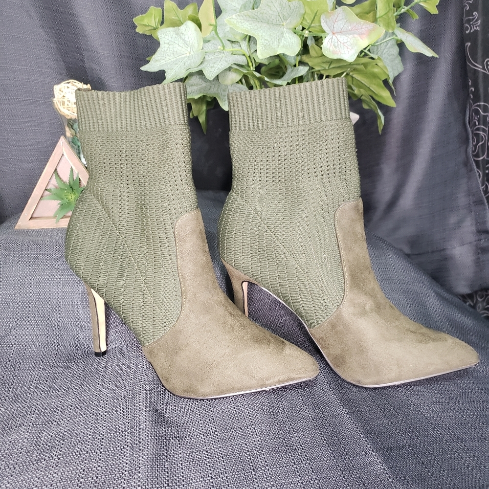 Hunter Green suede pointy sock Bootie